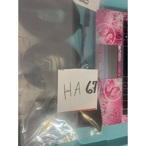 -HALLOWEEN DECOR Tinsel and Glitter BOO Hanging Halloween Sign Decoration - Picture 3 of 3